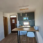 Διαμέρισμα Sea View Studio, Terrace & Pools - *