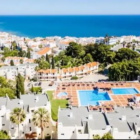 Sea View Studio, Terrace & Pools - Апартаменты *